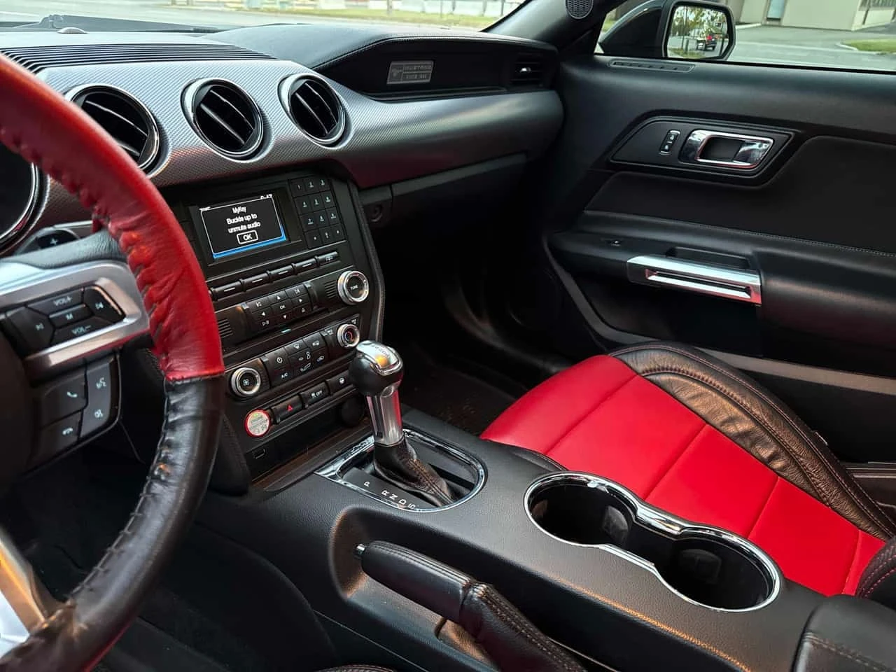 Ford Mustang * GT * CARFAX * 1 ���������� * ��� ��������� *  | Mobile.bg � ����������� 9