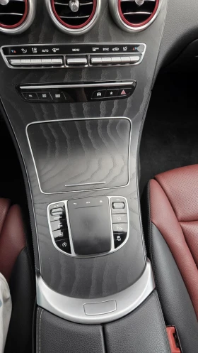 Mercedes-Benz GLC 300 9G, 4-MATIC, AMG LINE, DISTRONIC, 360 CAMERA VIEW, снимка 13