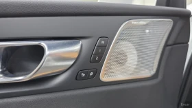 Volvo XC60 T8* ULTRA BRIGHT* BOWERS&WILKINS* ПАНО* 360* HUD* , снимка 16
