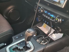 Toyota Hilux 2.4D, снимка 13