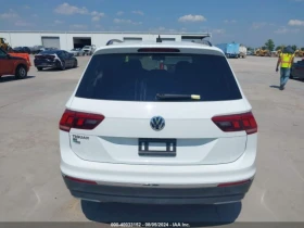 Обява за продажба на VW Tiguan SE* R-LINE BLACK* дистроник* keyless* Навигация*  ~26 000 лв. - изображение 4