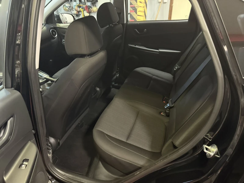 Hyundai Kona SE 2.0 MPI AWD  , снимка 7 - Автомобили и джипове - 53368148