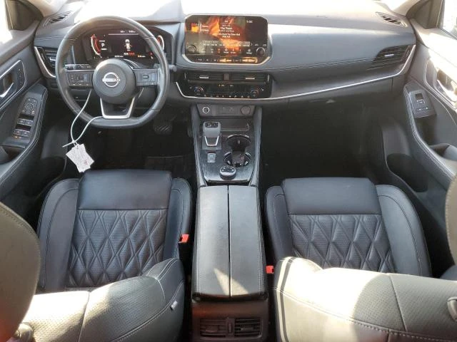 Nissan Rogue PLATINUM, снимка 8 - Автомобили и джипове - 48112117