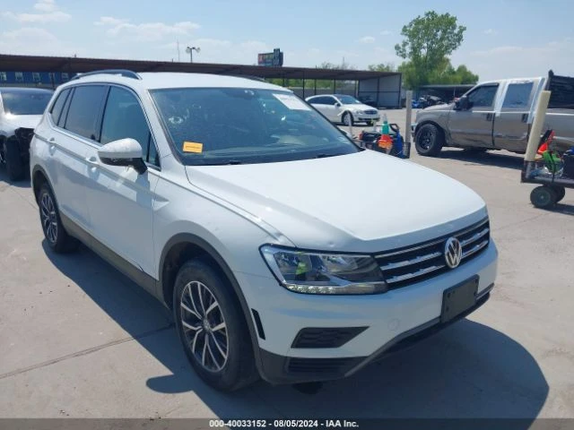 VW Tiguan SE* R-LINE BLACK* дистроник* keyless* Навигация*  - изображение 8