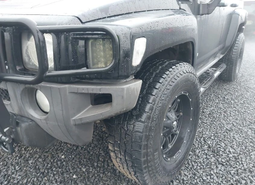 Hummer H3  - изображение 6