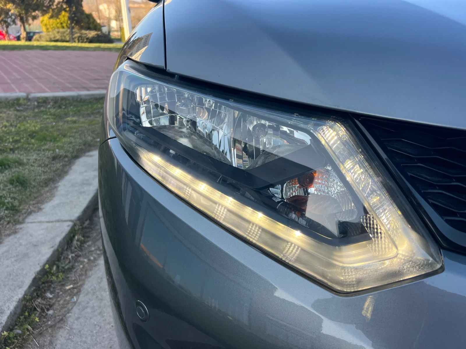 Nissan X-trail 1.6DCI/7места/ТОП, снимка 13 - Автомобили и джипове - 53899283