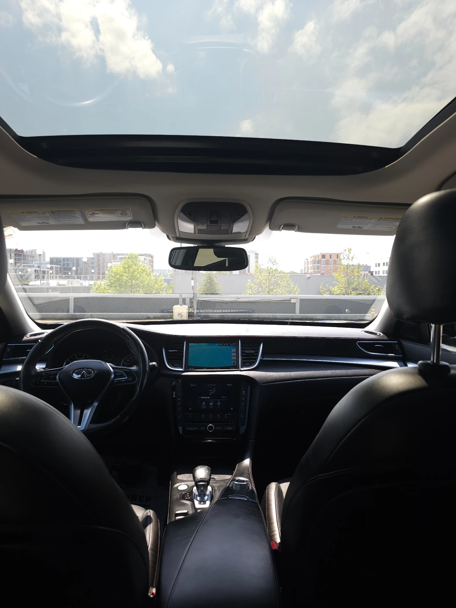Infiniti QX50 LUXE, снимка 10 - Автомобили и джипове - 54509448