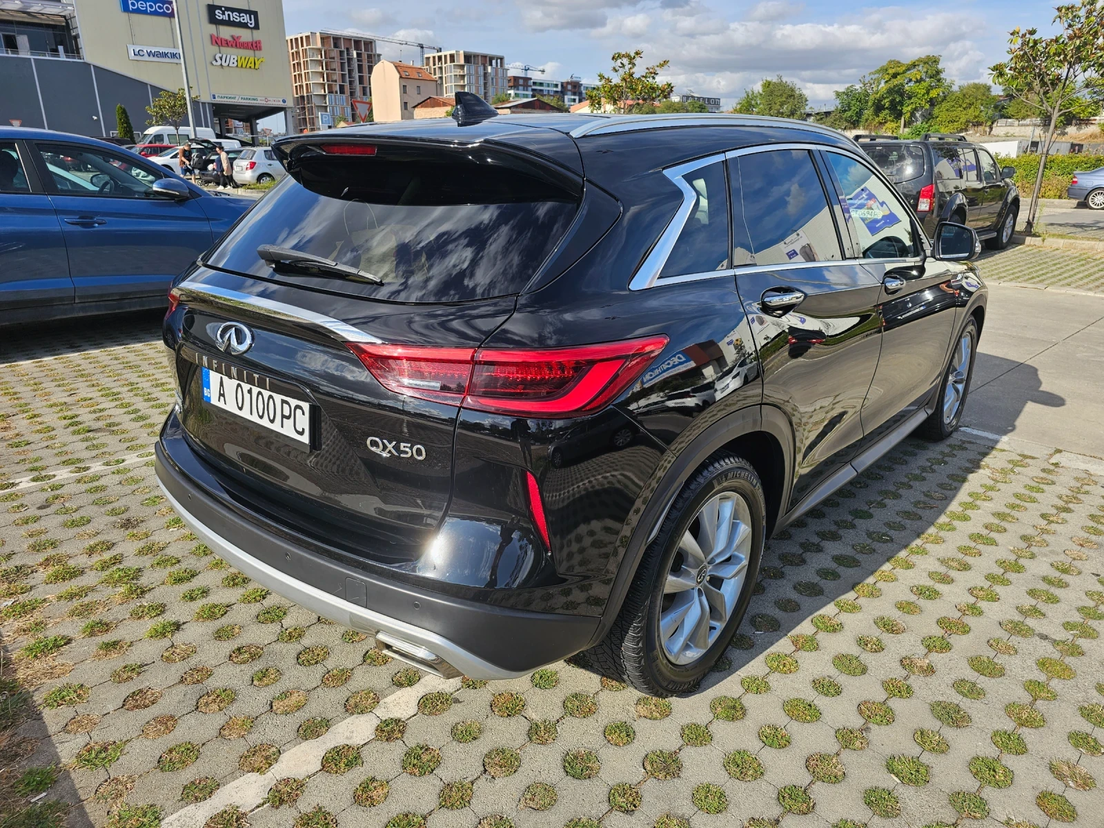 Infiniti QX50, снимка 7 - Автомобили и джипове - 54509448