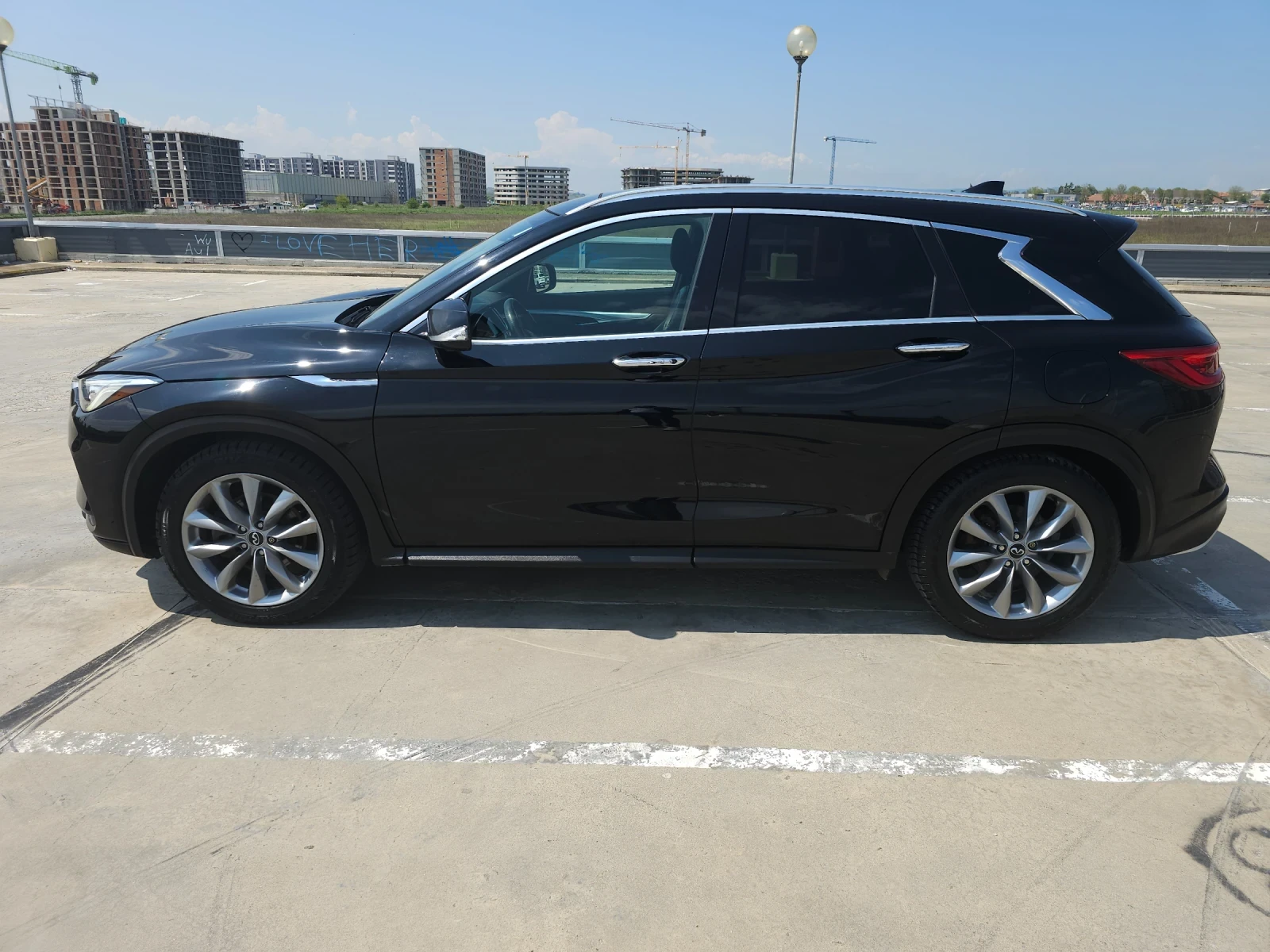 Infiniti QX50 LUXE, снимка 8 - Автомобили и джипове - 54509448