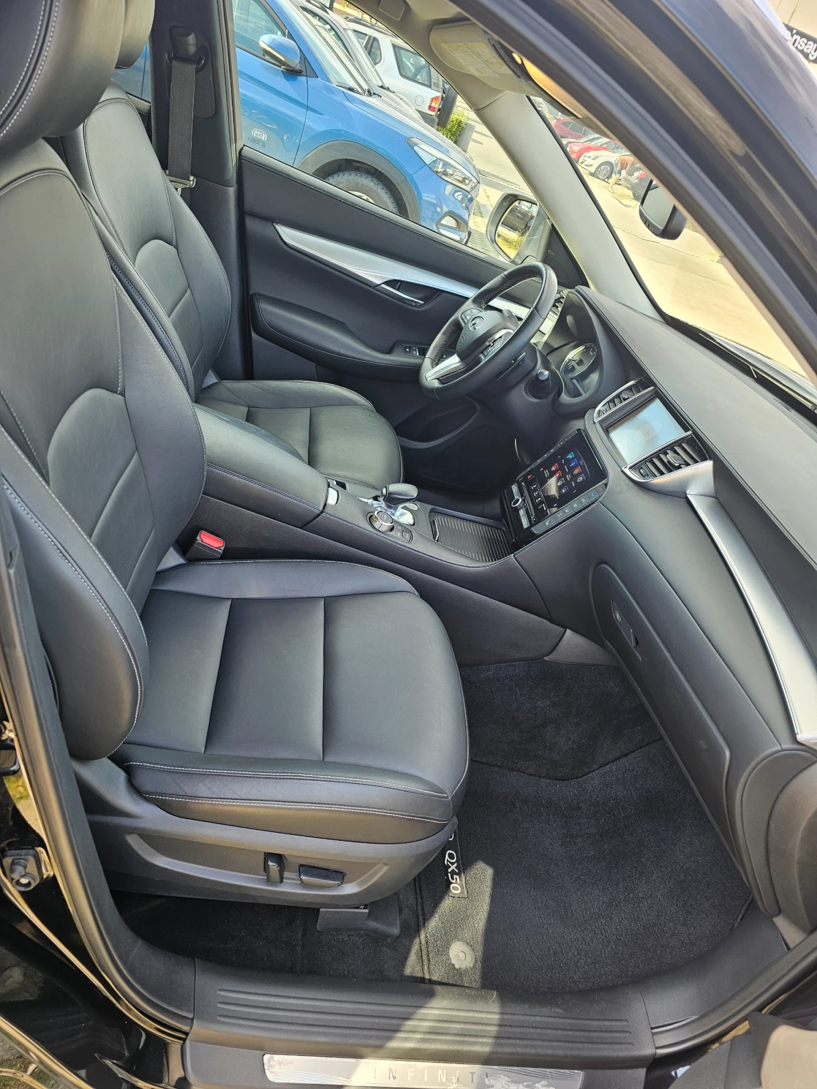 Infiniti QX50, снимка 12 - Автомобили и джипове - 54509448