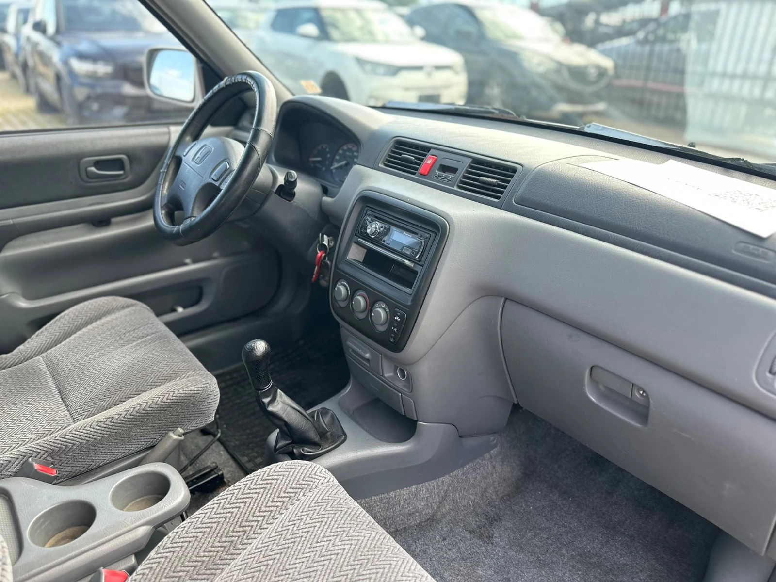 Honda Cr-v / 2.0 I / GAS / 128 HP / , снимка 11 - Автомобили и джипове - 54943969