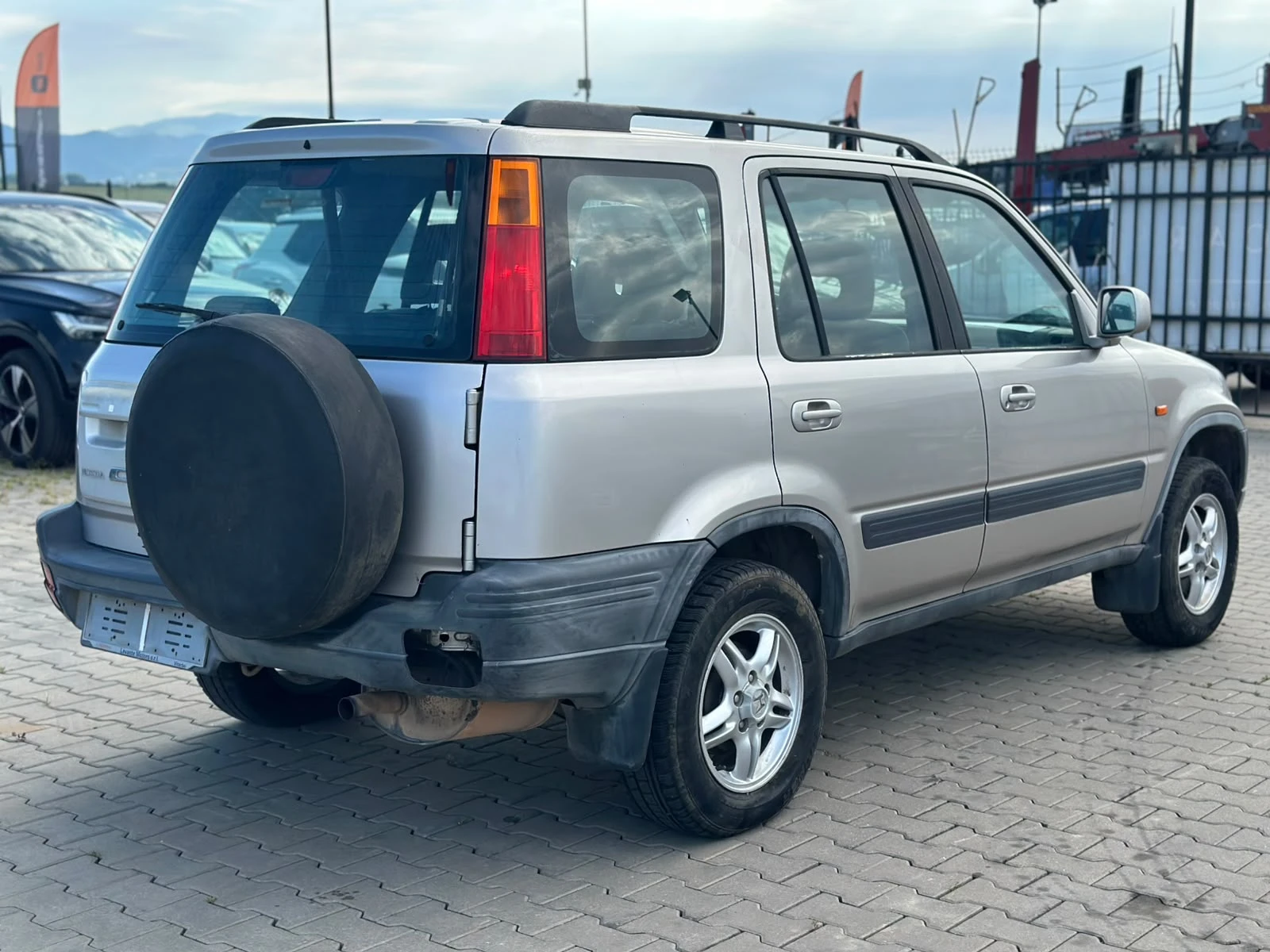Honda Cr-v / 2.0 I / GAS / 128 HP / , снимка 5 - Автомобили и джипове - 54943969