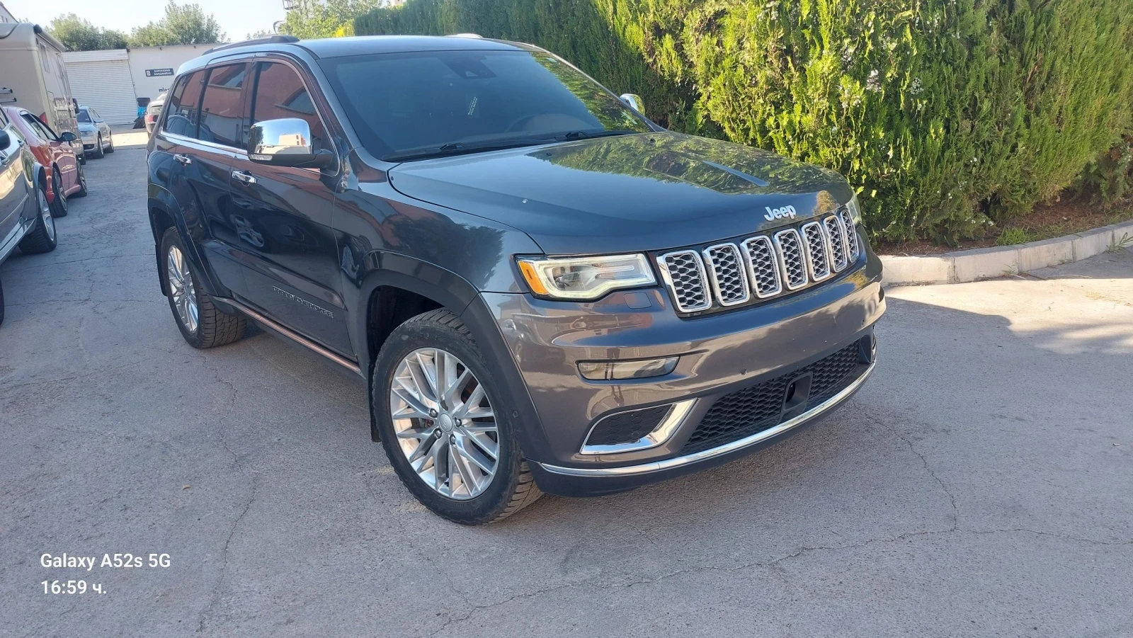 Jeep Grand cherokee Summit 5.7