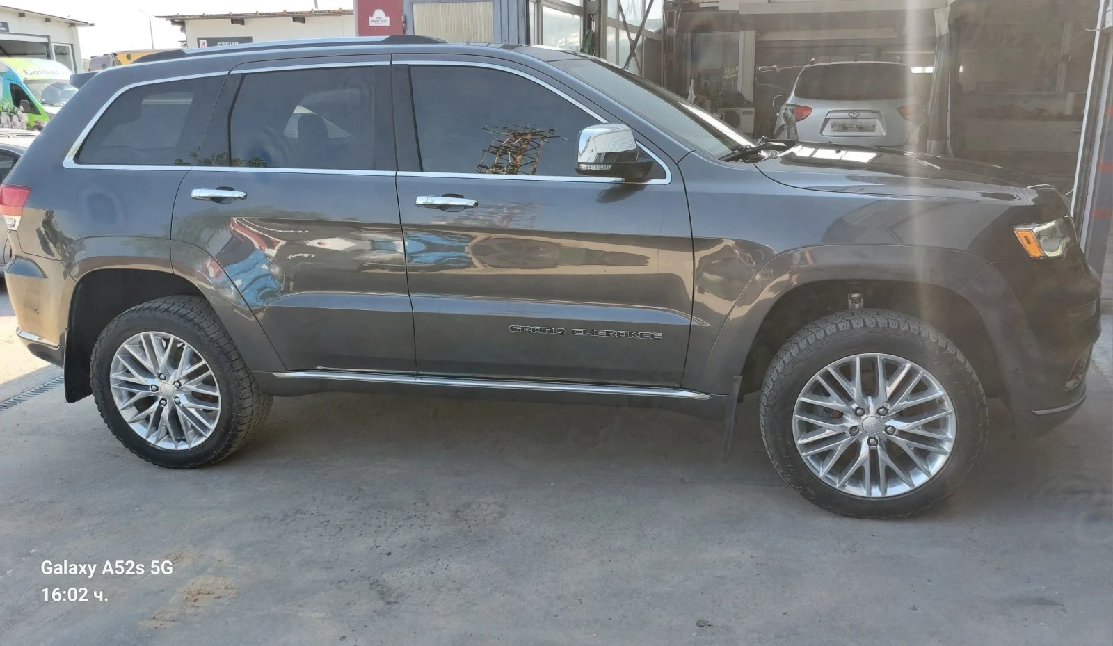 Jeep Grand cherokee Summit 5.7, снимка 5 - Автомобили и джипове - 55816319