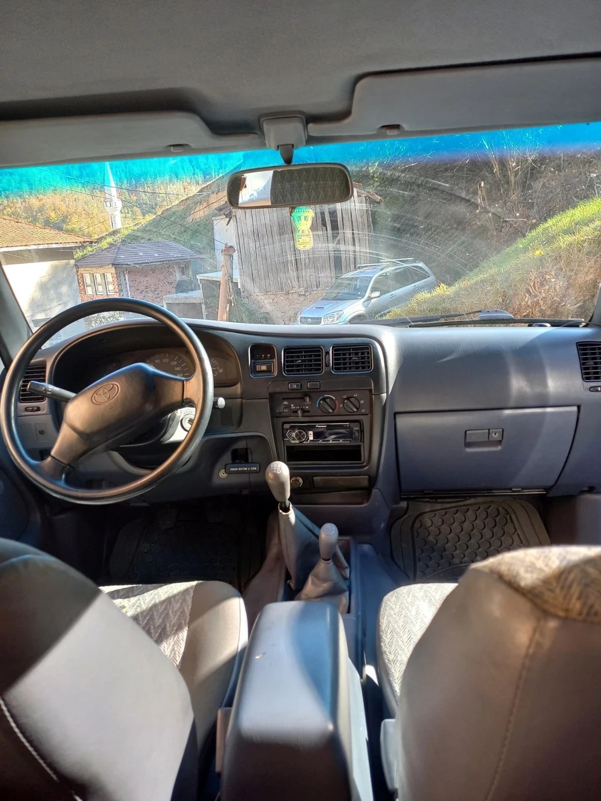 Toyota Hilux, снимка 3 - Автомобили и джипове - 56073004
