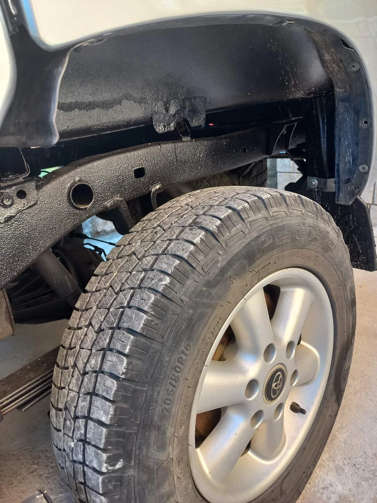 Toyota Hilux, снимка 4 - Автомобили и джипове - 56073004