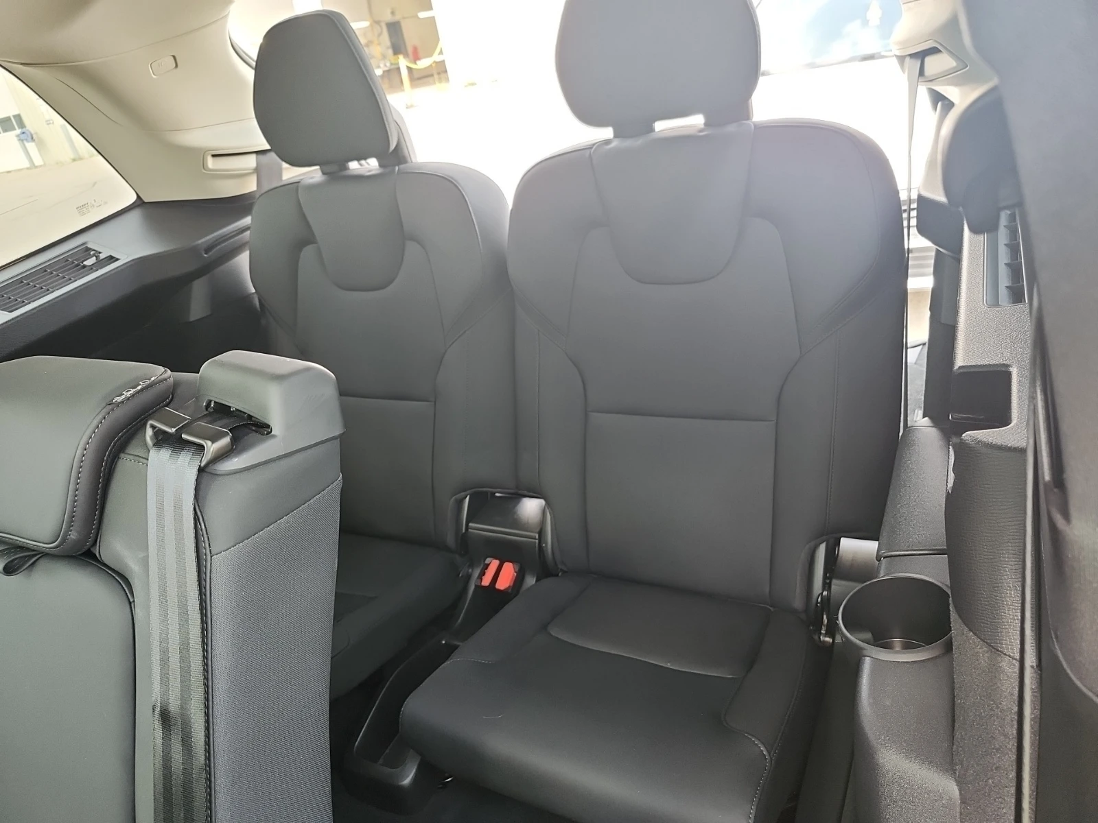 Volvo Xc90 PLUS DARK THEME* PANO* , снимка 13 - Автомобили и джипове - 56507792