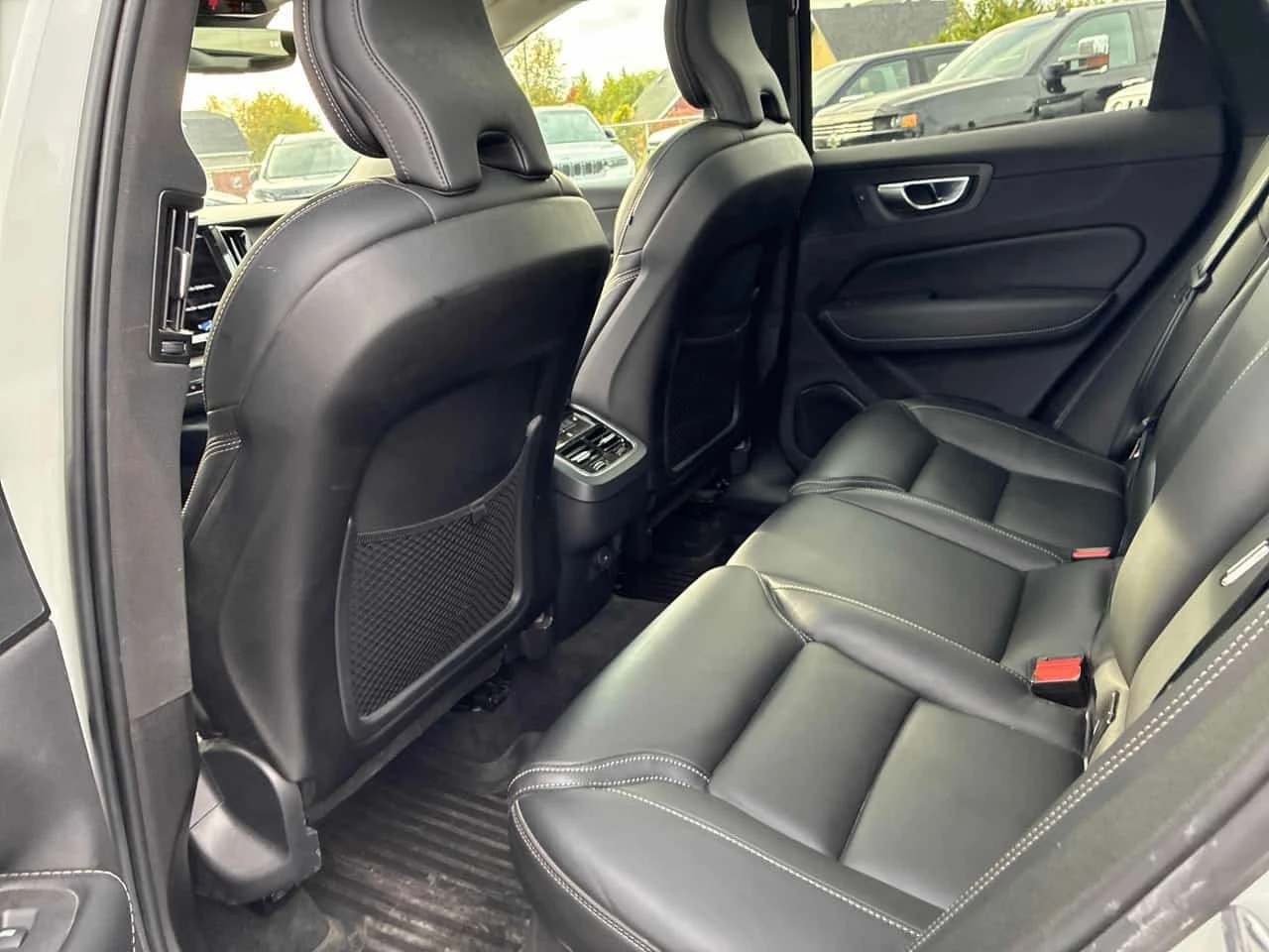 Volvo XC60  Inscription / Harman Kardon / 360 / hud / Carfax | Mobile.bg � ����������� 13