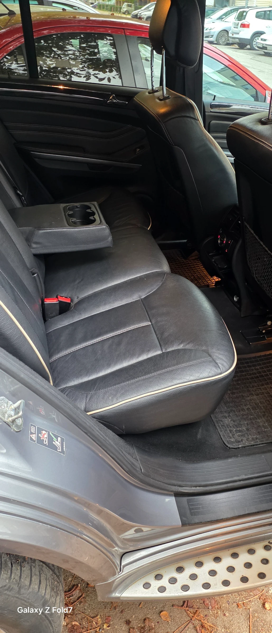 Mercedes-Benz ML 350 3.2 CDI, снимка 12 - Автомобили и джипове - 56725277