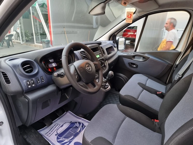 Opel Vivaro ЕВРО 5, снимка 12 - Бусове и автобуси - 47033695