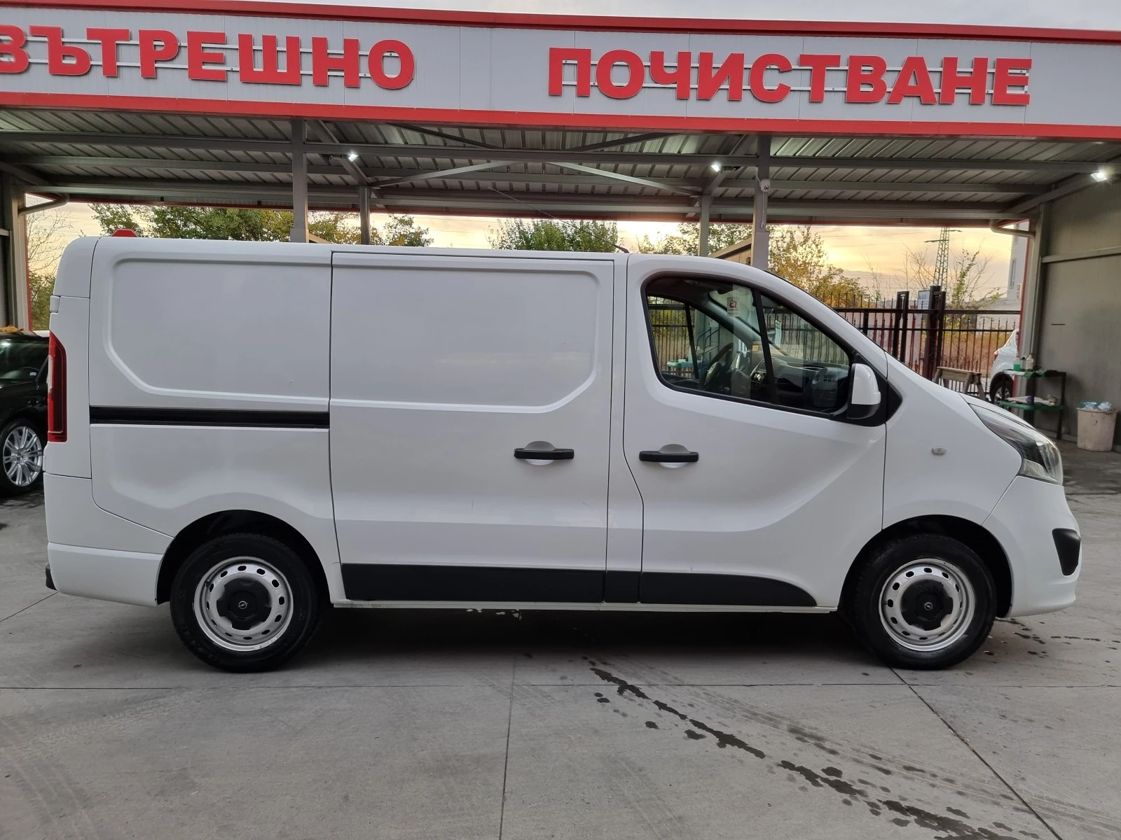 Opel Vivaro ЕВРО 5 - изображение 10