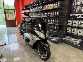  Yamaha T-max