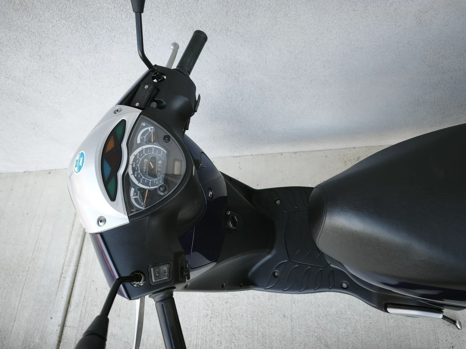 Honda Sh 125i , 2006 година, ЛИЗИНГ , снимка 4 - Мотоциклети и мототехника - 52278729