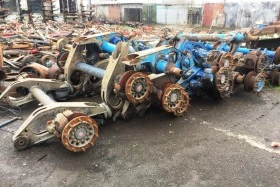 Полуремарке Schmitz SAF/Шмиц оси, снимка 1