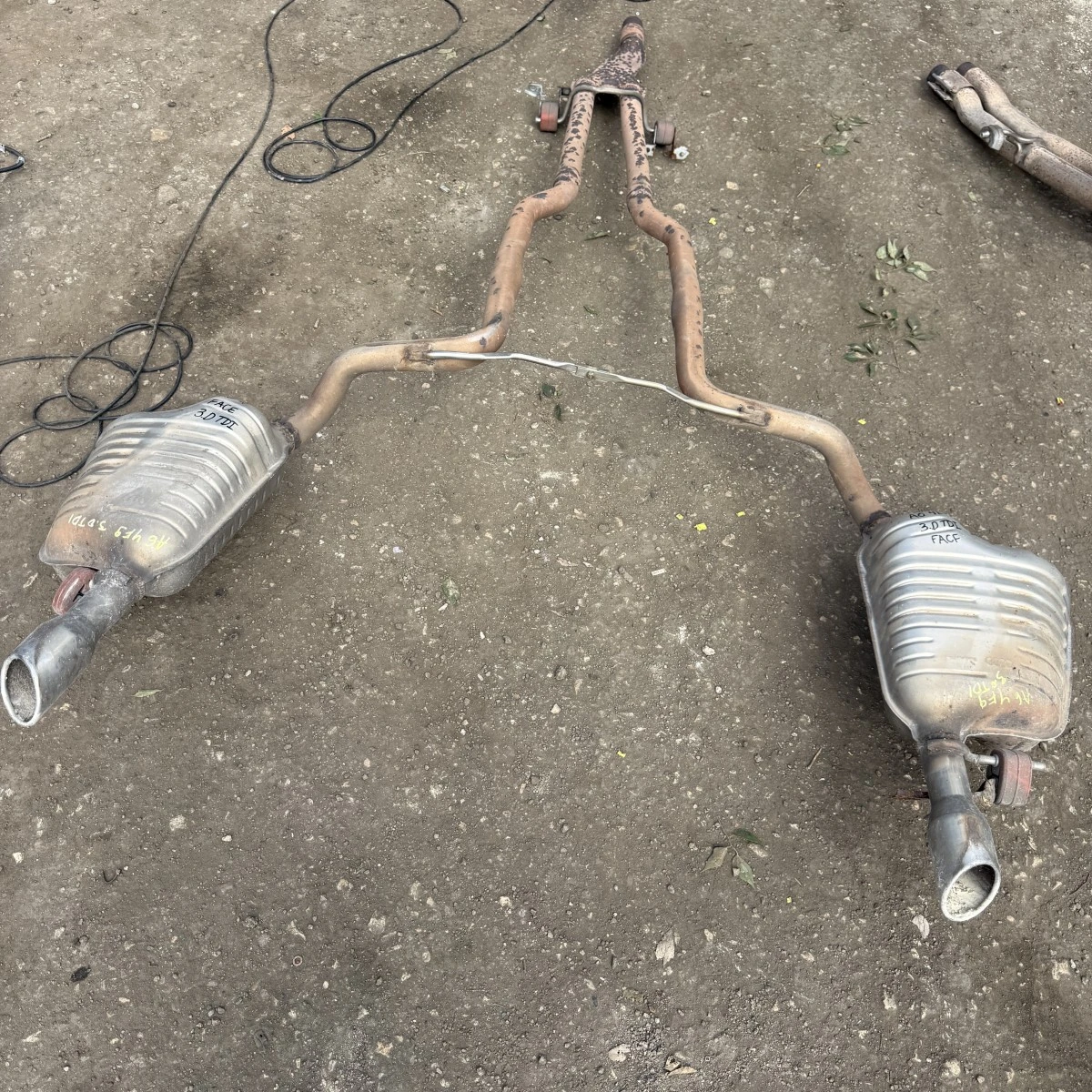 Генерация Ауспух за Audi A6 4F A6 Allroad S6 C6 30TDI 4F0253611AA