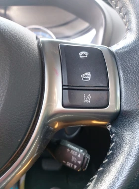 Toyota Yaris 1.5 Hibrid Automatic , снимка 11