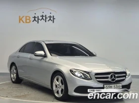 Mercedes-Benz E 200, снимка 4
