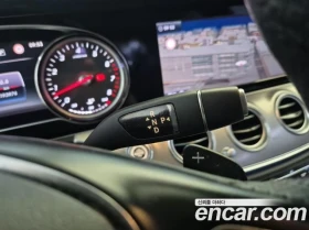 Mercedes-Benz E 200, снимка 8