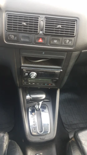 VW Golf 1.9TDI автомат - 2550 € / 4987.37 лв. - 19161937 14