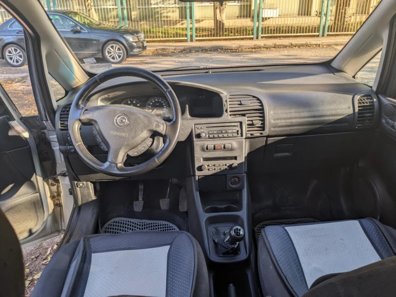 Opel Zafira с АГУ, снимка 11 - Автомобили и джипове - 47560350