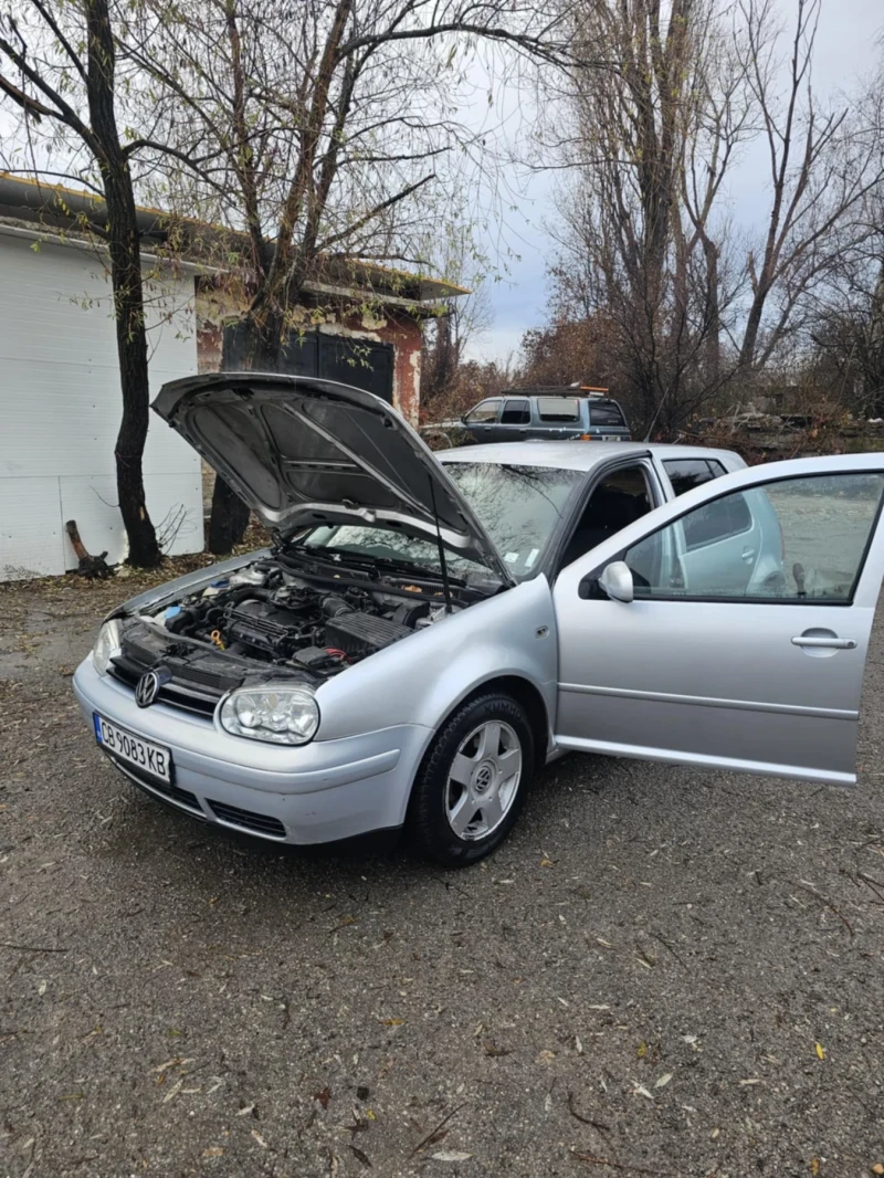 VW Golf, снимка 2 - Автомобили и джипове - 48763115