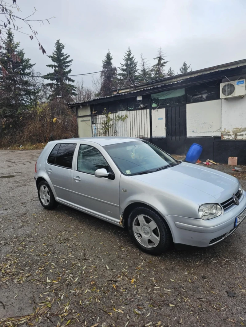 VW Golf, снимка 7 - Автомобили и джипове - 48763115