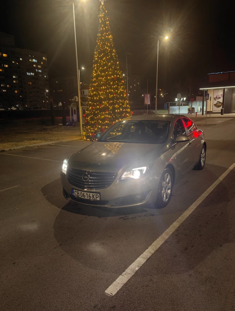 Opel Insignia, снимка 1 - Автомобили и джипове - 49089995