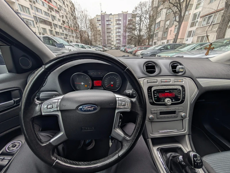 Ford Mondeo 1.8TDCi, снимка 8 - Автомобили и джипове - 49126104