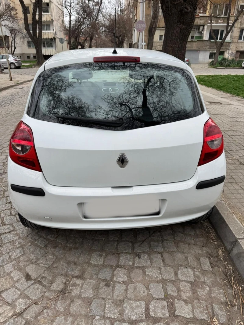 Renault Clio, снимка 3 - Автомобили и джипове - 49582585