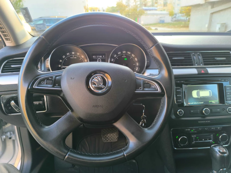 Skoda Superb, снимка 6 - Автомобили и джипове - 52442650