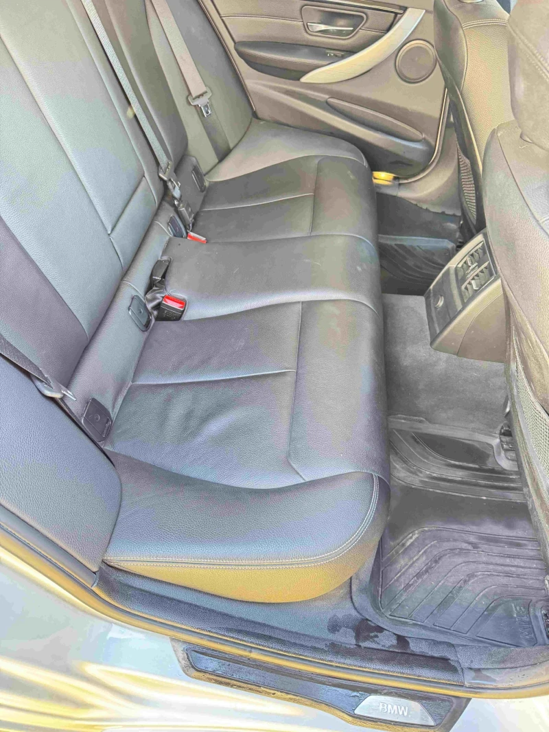 BMW 330, снимка 12 - Автомобили и джипове - 52018889