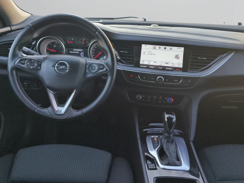 Opel Insignia SPORTS TOURER 2.0 DTH 170HP EAT//1801R14, снимка 9 - Автомобили и джипове - 52822101