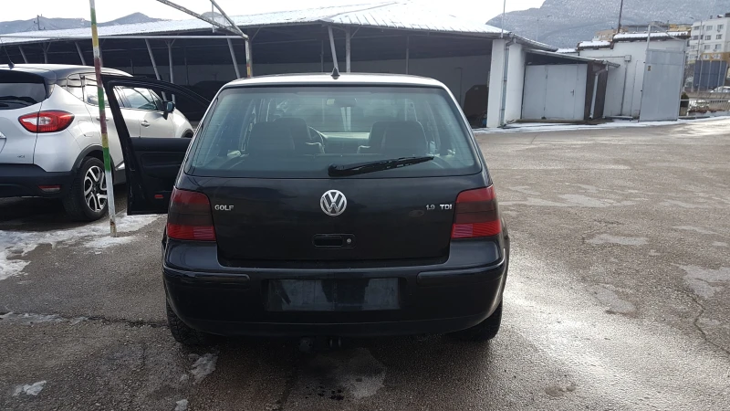 VW Golf 1.9TDI автомат, снимка 4 - Автомобили и джипове - 53045812