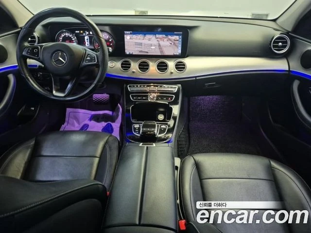Mercedes-Benz E 200, снимка 7 - Автомобили и джипове - 56062956