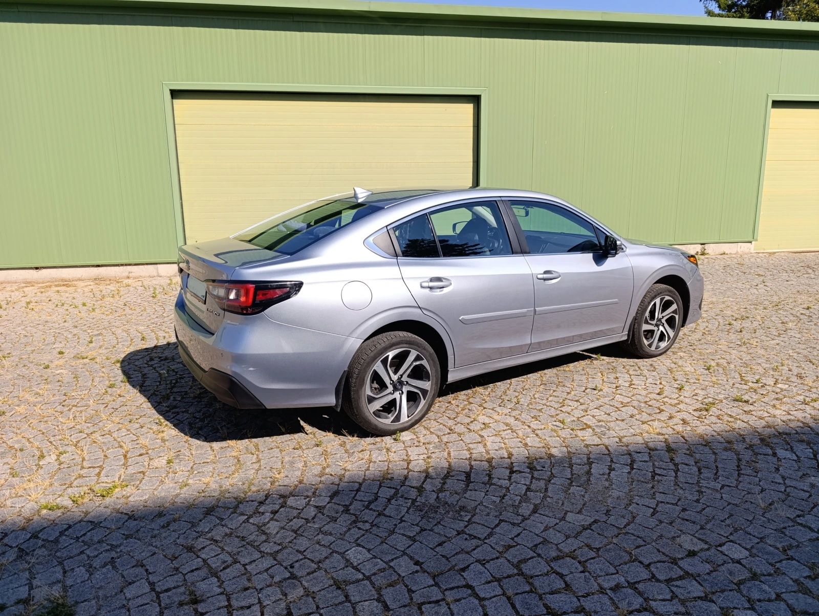 Subaru Legacy 2.5 Limited, снимка 1