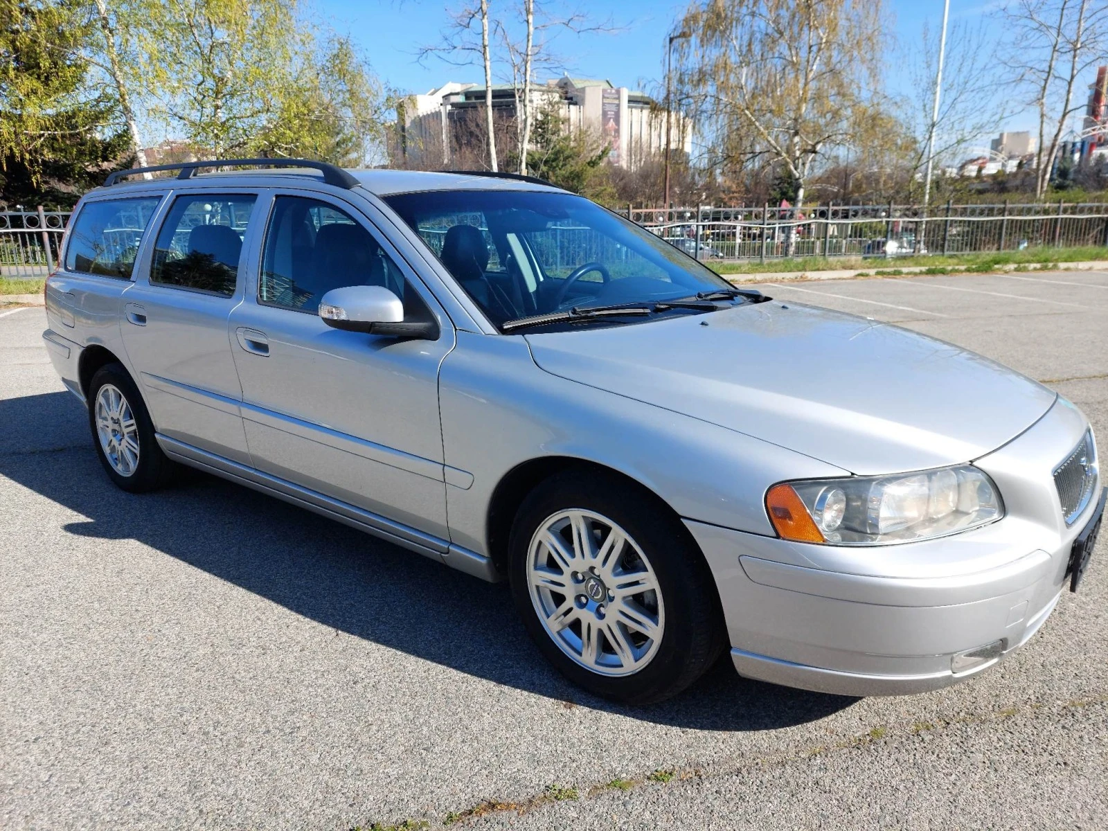 Volvo V70 2,4i 140ps AUTOMATIC - изображение 3