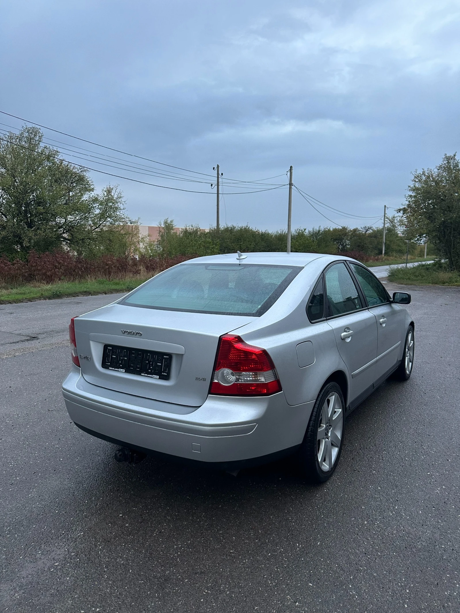 Volvo S40 2.4i 170 - изображение 5