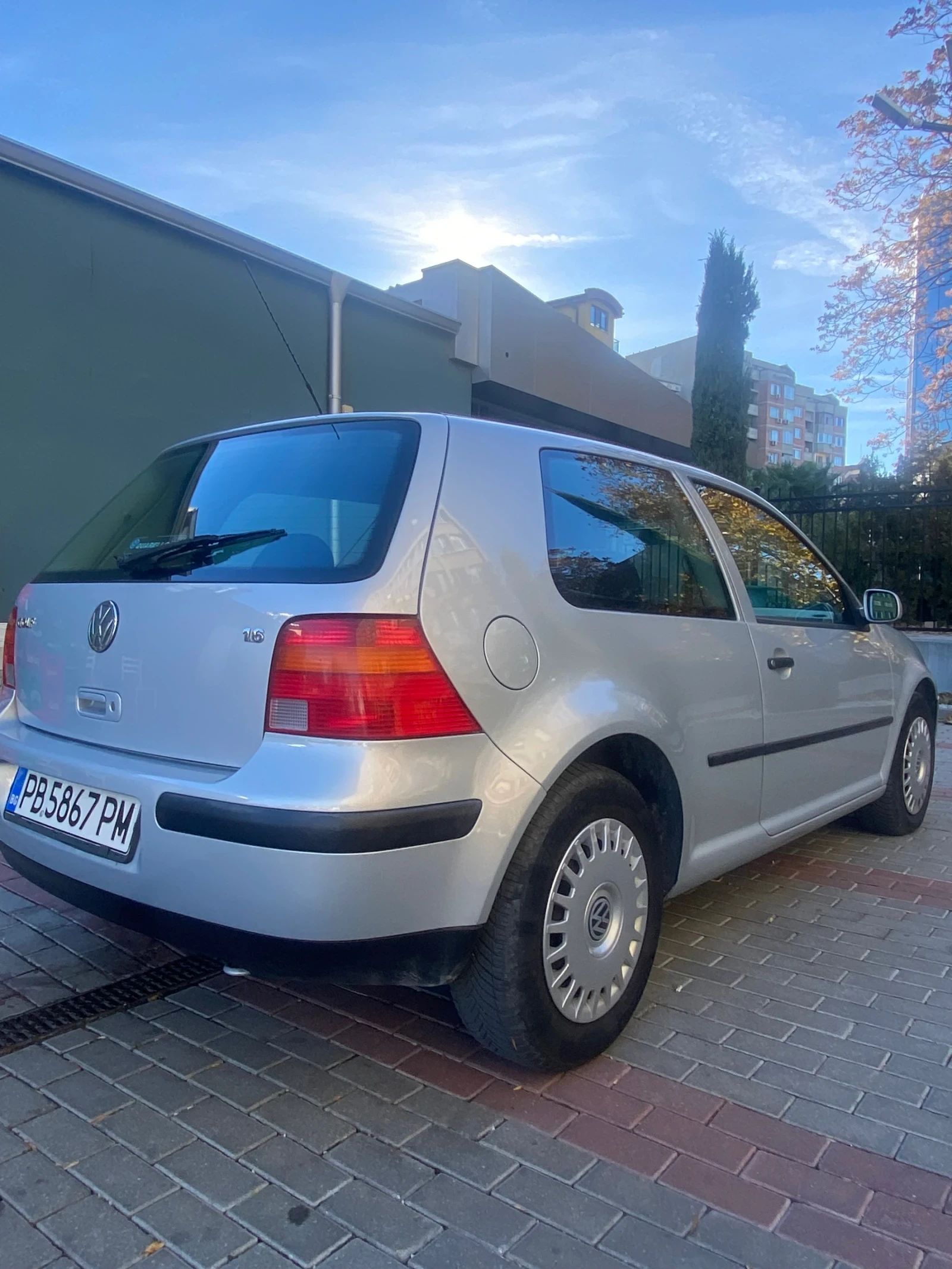 VW Golf 1, 6 бензин 101к, с - изображение 3