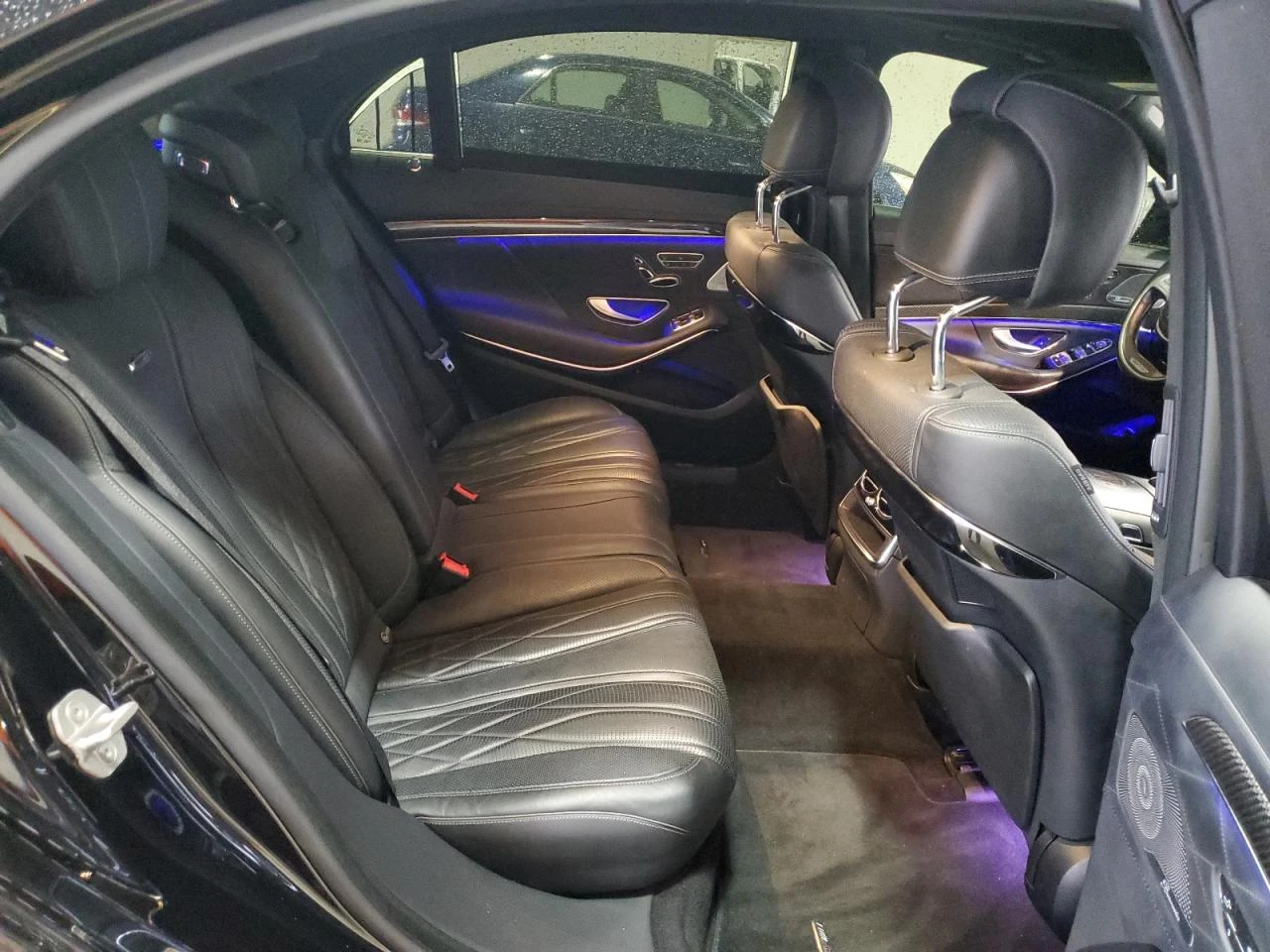 Mercedes-Benz S 63 AMG Обдух* BURMESTER* 360* Нощ.виждане* Фул Екстри!*  - изображение 10