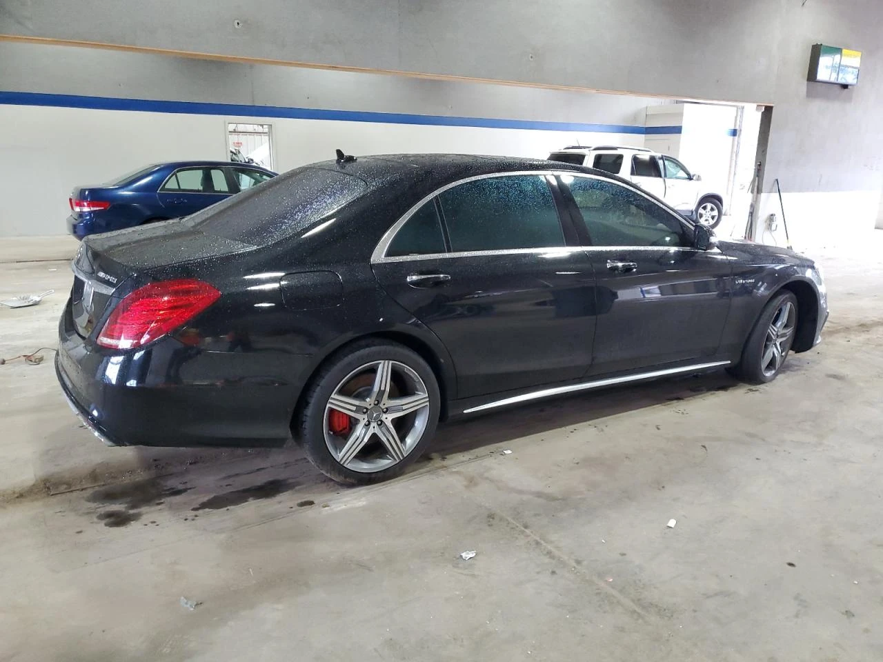 Mercedes-Benz S 63 AMG Обдух* BURMESTER* 360* Нощ.виждане* Фул Екстри!*  - изображение 5